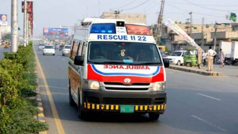 اقبال ٹاؤن میں خاتون کو فائرنگ کر کے قتل، رکشہ ڈرائیور زخمی