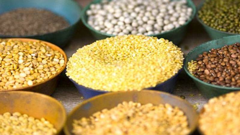 عالمی مارکیٹ میں دالوں کی قیمتوں میں کمی، پاکستان میں بھی قیمتیں نیچے آ گئیں