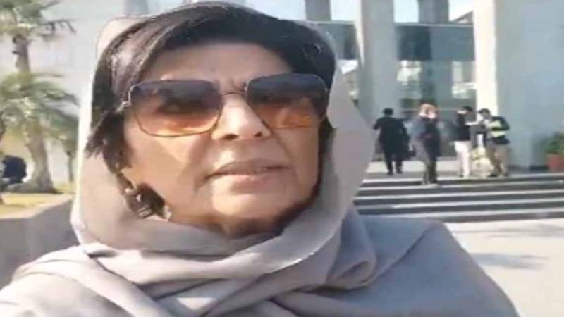 عمران خان نے کہا ہے وقت آگیا اب ہمیں قربانی دینا ہوگی، علیمہ خان