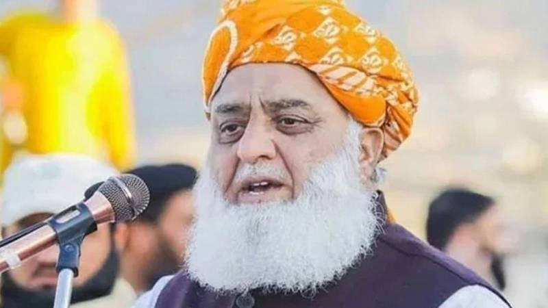 مولانا فضل الرحمٰن کا کوئٹہ دھماکے کی مذمت، جے یو آئی کارکنوں کو زخمیوں کی مدد کی اپیل