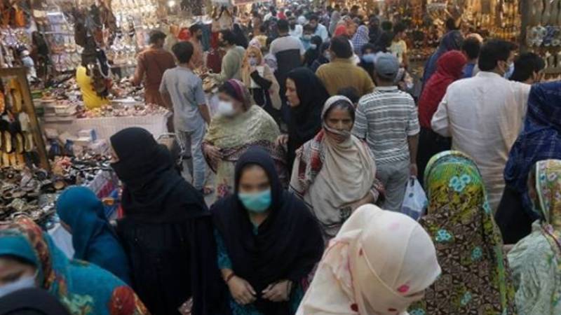 لاہور میں اسموگ کے خلاف کارروائیاں: مارکیٹس بند کرنے اور آؤٹ ڈور ڈائنگ پر پابندی