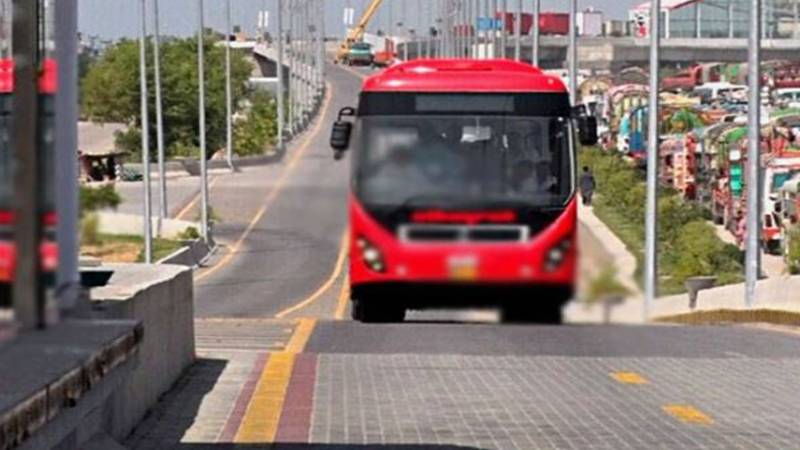 راولپنڈی: میٹرو بس حادثے میں 4 سالہ بچہ جاں بحق