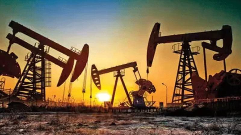 عالمی منڈی میں خام تیل 3% اور گیس 4% مہنگی، پاکستان میں قیمتیں برقرار