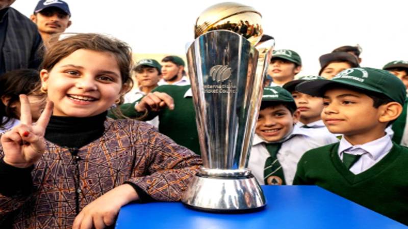چیمپئینز ٹرافی کا کپ پاکستان کے آخری مرحلے میں اسلام آباد سے کراچی پہنچ گیا