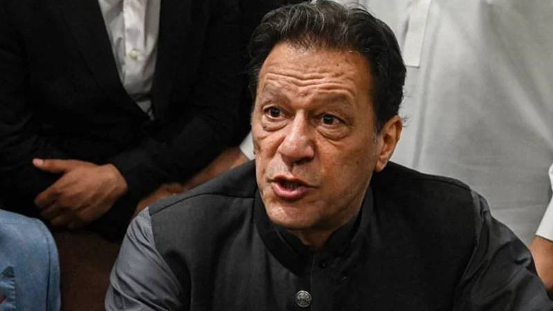 پی ٹی آئی رہنماؤں کو عمران خان سے ملاقات کی اجازت، احتجاج دوسرے روز بھی جاری