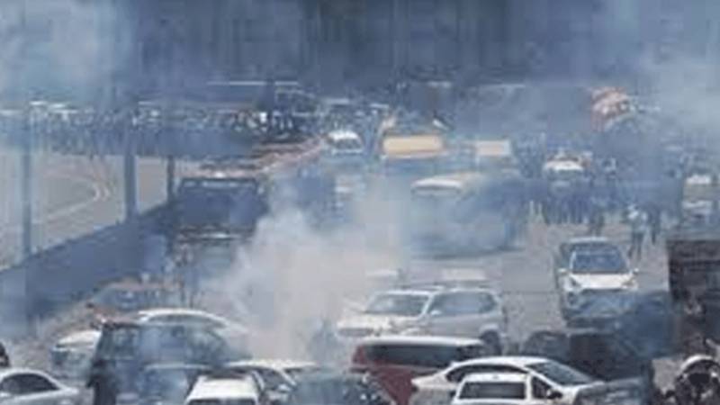 لاہور: دھواں چھوڑنے والی گاڑیوں کے خلاف کارروائی، 9 لاکھ روپے جرمانے