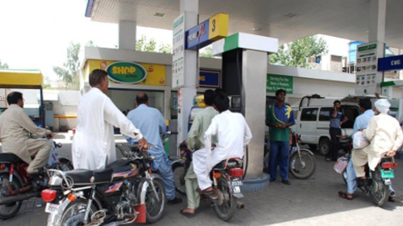 لاہور میں پیٹرول کی قلت، پی ٹی آئی احتجاج سے سپلائی متاثر