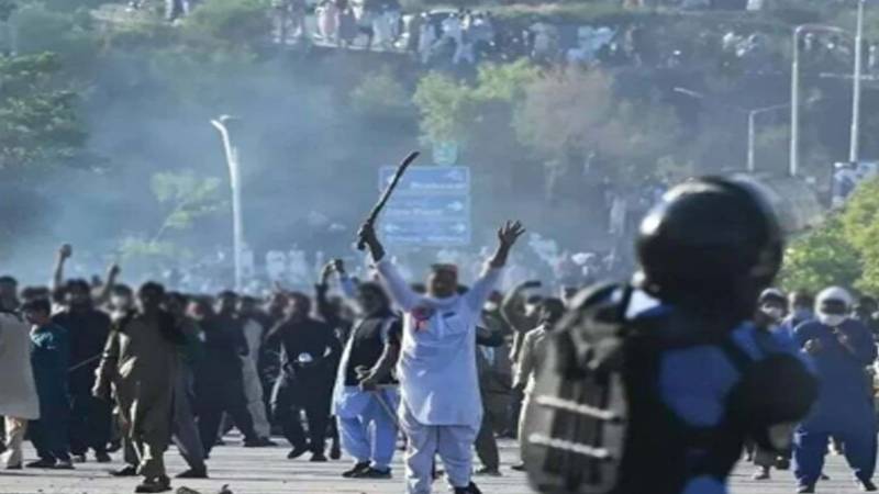 اسلام آباد میں پی ٹی آئی کارکنوں کی پرتشدد کارروائیاں، پولیس اور رینجرز اہلکار شہید