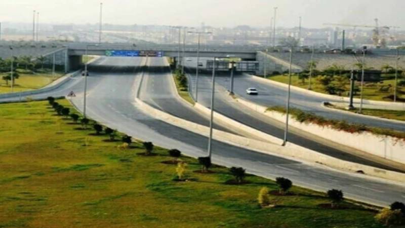 پی ٹی آئی احتجاج کے پیش نظر لاہور کے داخلی راستے دوبارہ سیل