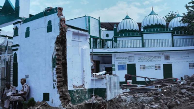 تاریخی مسجد کی مسماری کی کوشش؛ بھارت میں مسلمان مودی کے عتاب کا شکار