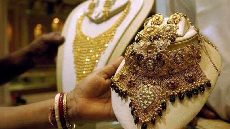 سونے کی قیمت دو دن کی کمی کے بعد عالمی اور مقامی مارکیٹوں میں بڑھ گئی