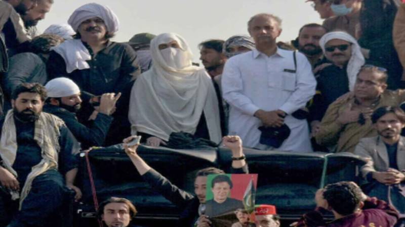 پی ٹی آئی احتجاج: عمران خان، بشریٰ بی بی اور گنڈاپور سمیت دیگر رہنماؤں کے خلاف نیا مقدمہ درج
