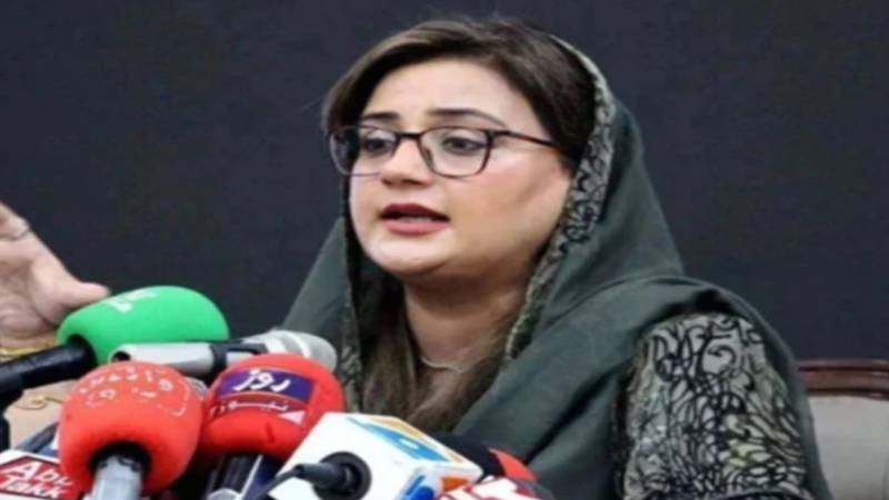 لاہور: وزیر اطلاعات عظمیٰ بخاری کی گاڑی کو کینال روڈ پر حادثہ، وزیر محفوظ