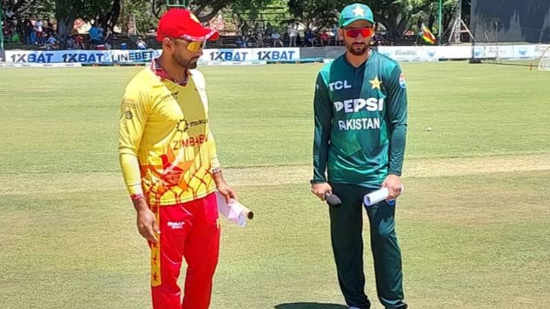 پاکستان نے زمبابوے کے خلاف تیسرے ٹی ٹوئنٹی میچ میں ٹاس جیت کر پہلے بیٹنگ کا فیصلہ کیا
