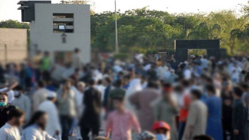 جی ایچ کیو حملہ کیس: عمران خان، شیخ رشید، اور دیگر پر فرد جرم عائد، کئی رہنما گرفتار