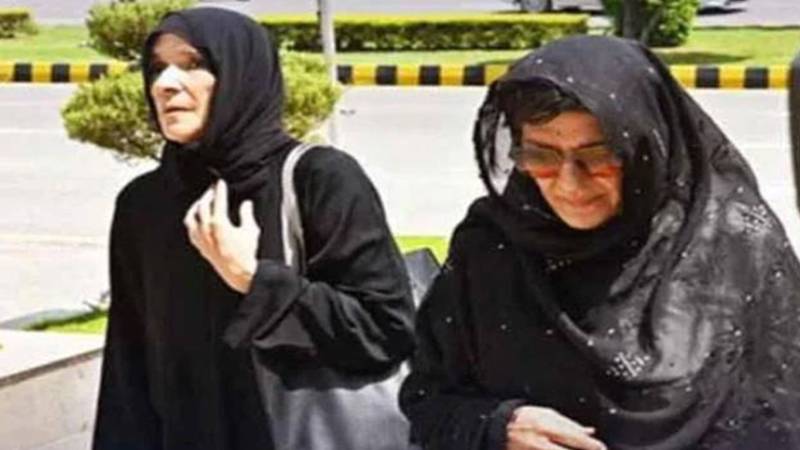 پی ٹی آئی کا احتجاج اور پولیس پر تشدد: علیمہ خان اور عظمیٰ خان کی ضمانت میں توسیع