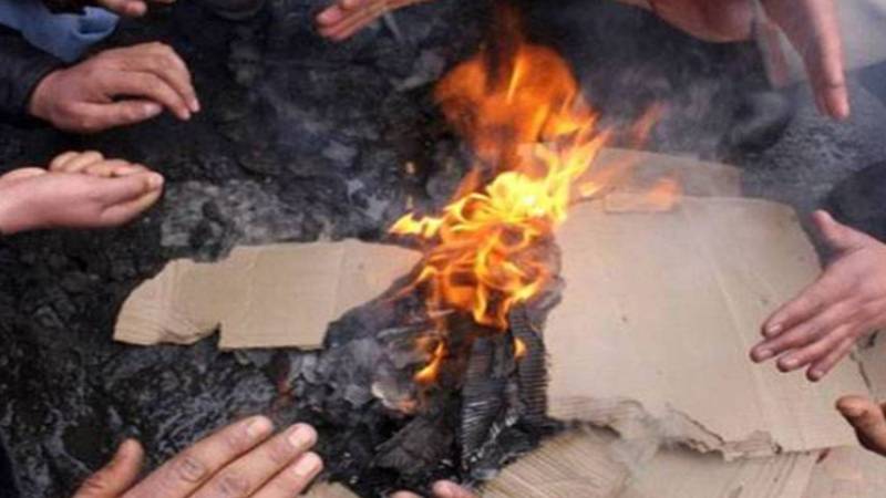 لاہور میں سردی میں اضافہ، بارش کا امکان، فضائی آلودگی برقرار