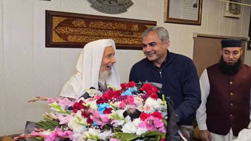 محسن نقوی کی جامعہ اشرفیہ میں مولانا فضل الرحیم اشرفی سے ملاقات، دینی مدارس کے بل پر تبادلہ خیال