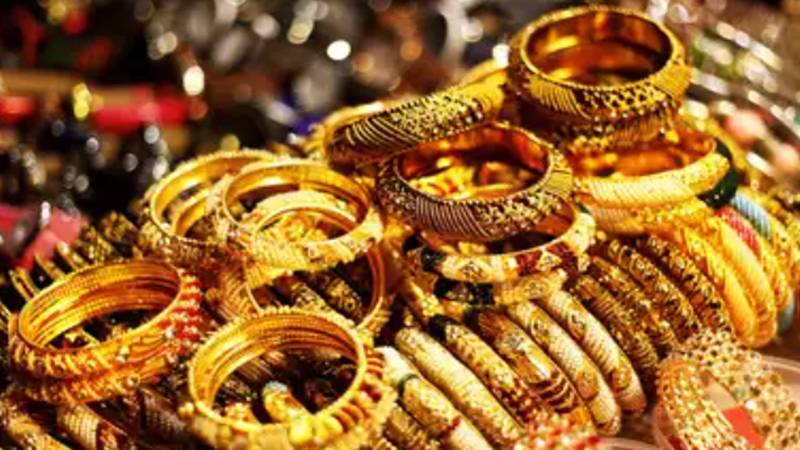 سونے کی قیمت میں مزید 3 ہزار 100 روپے کا اضافہ