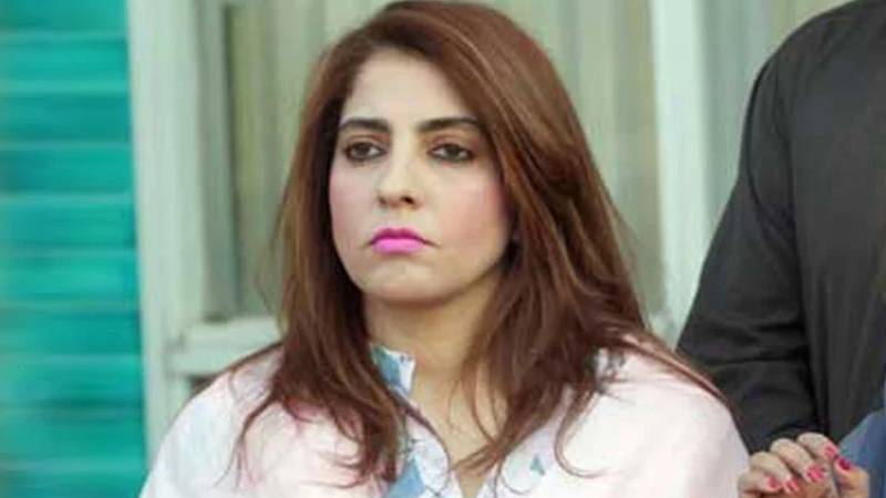 سینیٹر پلوشہ خان کا 2024 میں اضافی فیس واپس کرانے کا اعلان
