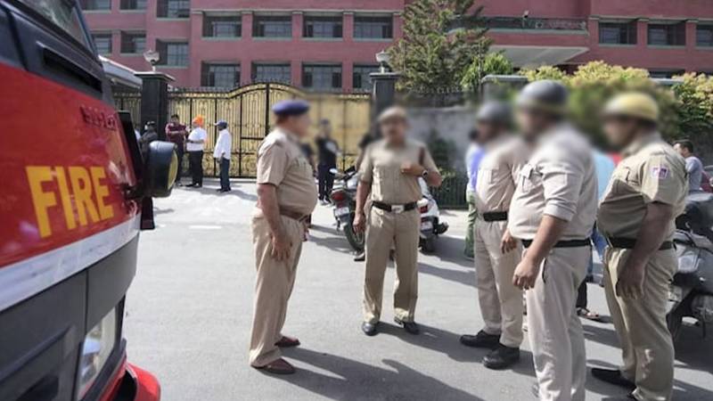 دہلی: اسکول کو دھمکی دینے والے 12 سالہ طالب علم کو چھوڑ دیا گیا