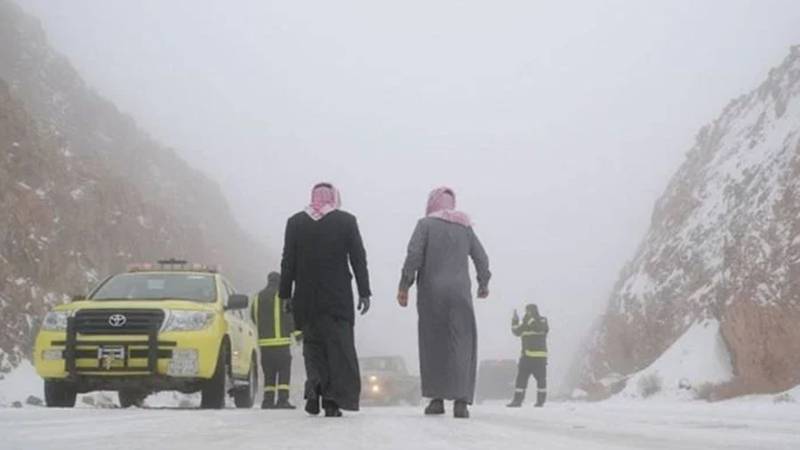 سعودی عرب میں شدید سردی، درجہ حرارت منفی 3 ڈگری تک گر گیا۔