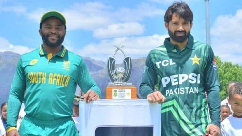 پہلا ون ڈے: جنوبی افریقہ نے پاکستان کے خلاف ٹاس جیت کر بیٹنگ کا فیصلہ
