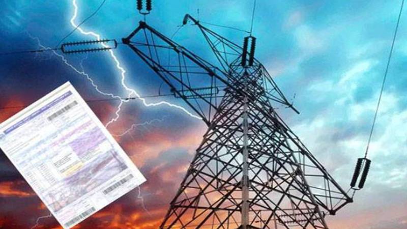 وفاقی حکومت کا فیول پرائس ایڈجسٹمنٹ پر بجلی قیمتوں میں 64 پیسے فی یونٹ کمی کا فیصلہ