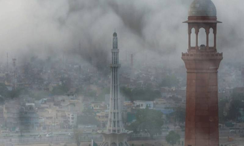 لاہور کی فضائیں آلودگی کی لپیٹ میں، ایئر کوالٹی انڈیکس 329 تک پہنچ گیا