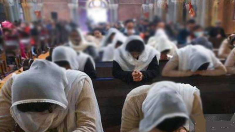 گرجا گھروں میں عبادات اور تقریبات کے ساتھ کرسمس نائٹ کی بھرپور خوشیاں منائی گئیں