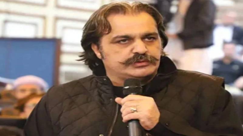 وزیر اعلیٰ خیبر پختونخوا علی امین گنڈاپور کو اشتہاری قرار دینے کی کارروائی کا آغاز
