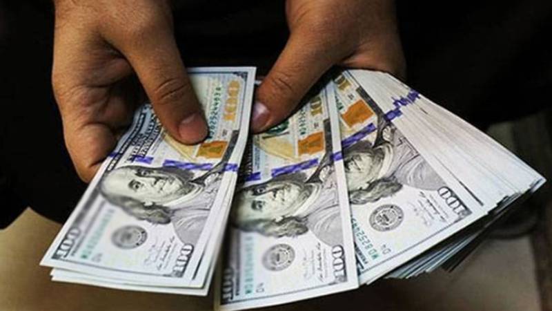 انٹر بینک میں امریکی ڈالر کی قیمت میں کمی