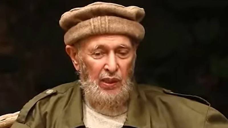 سابق سینئر بیوروکریٹ رستم شاہ مہمند انتقال کر گئے