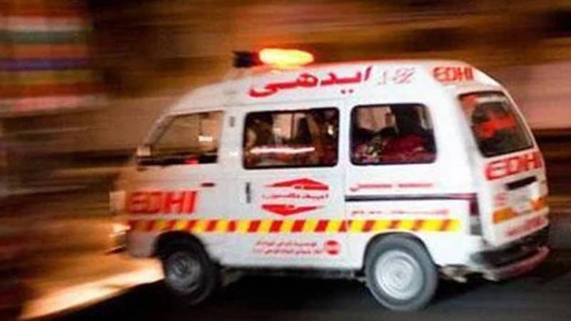 فیصل آباد: کار اور ٹریکٹر ٹرالی میں تصادم، 6 افراد جاں بحق