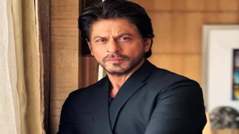 شاہ رخ خان کے لیے نئے سال کی پیشگوئیاں: کیریئر اور صحت کے لیے چیلنجز کا سامنا