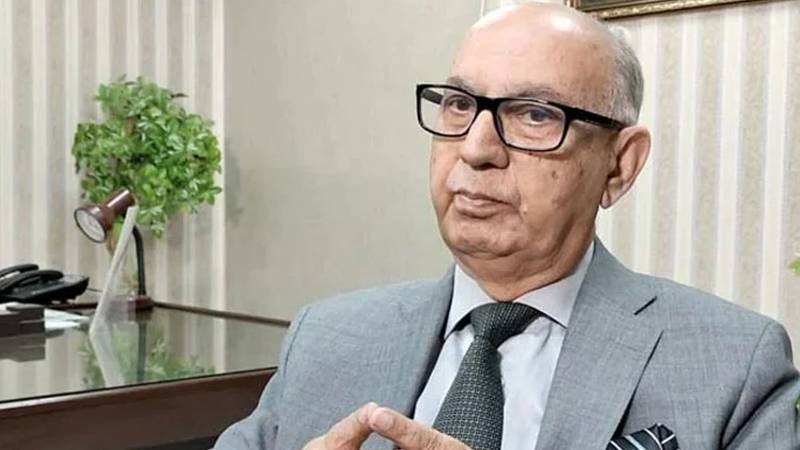 ہم پاکستان کے مفاد میں مذاکرات کر رہے ہیں:عرفان صدیقی