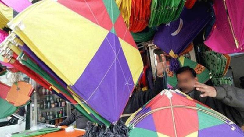 پتنگ فروش کو پتنگوں اور ڈور سمیت گرفتار، سپلائی ناکام