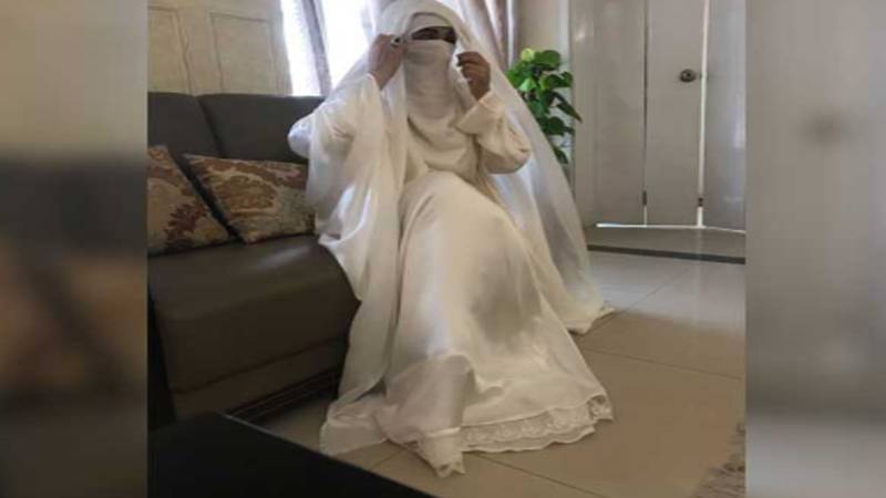 بشری بی بی عمران خان سے ملاقات کے لیے اڈیالہ جیل پہنچ گئیں