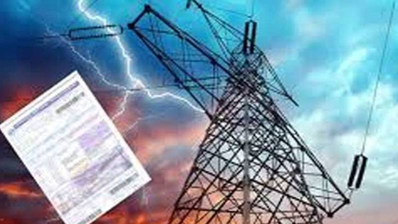 وزارت توانائی نے کہا ہے کہ چند ماہ میں بجلی کی قیمتوں میں کمی متوقع ہے۔