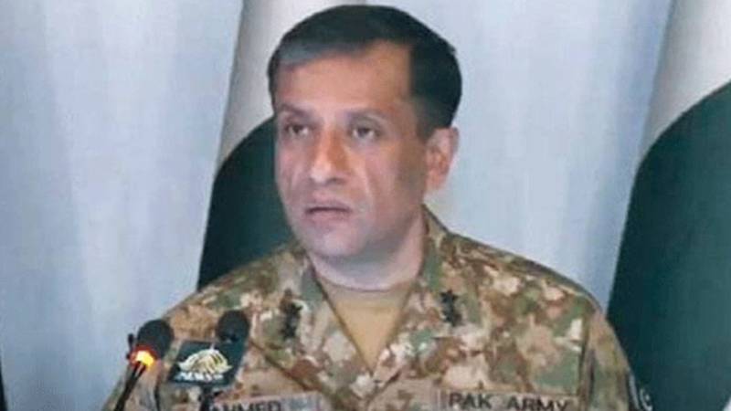 ڈی جی آئی ایس پی آر کا یو ایم ٹی دورہ، کہا فوج ملکی دفاع کیلئے ہر وقت تیار ہے
