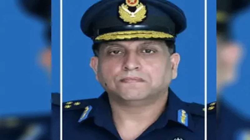 ایئر چیف مارشل ظہیر احمد بابر سدھو کا نیوی کیڈٹس کی پاسنگ آؤٹ پریڈ سے خطاب