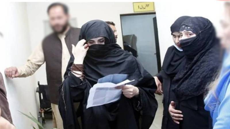 بشریٰ بی بی کی پی ٹی آئی کے وکلاء کے امور میں مداخلت، تبدیلیاں اور مشاورت جاری