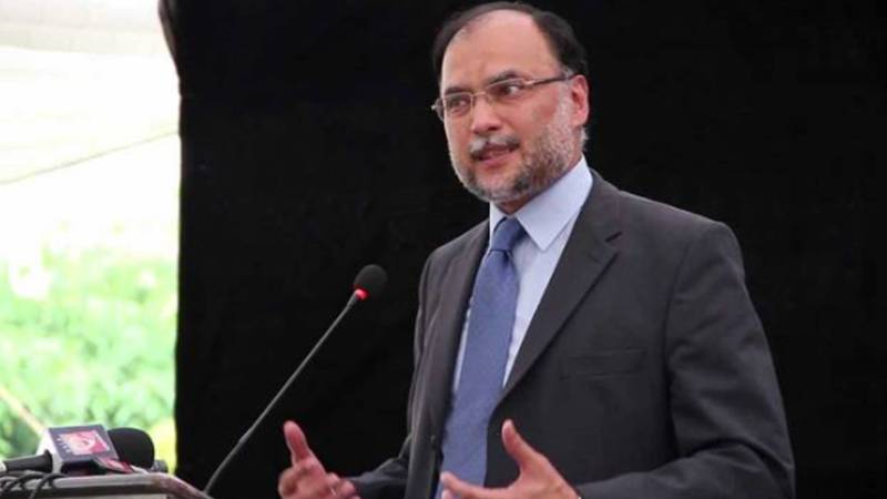 وفاقی وزیر منصوبہ بندی احسن اقبال کا پی ٹی آئی کی رسیدوں پر ردعمل اور دیگر اہم بیانات