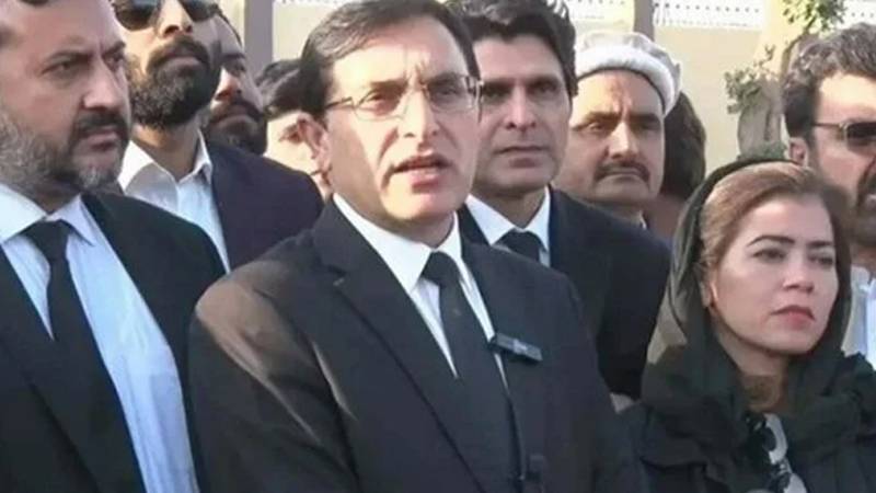  بشریٰ بی بی کے ساتھ بیک ڈور مذاکرات کی خبریں غلط ہیں:بیرسٹر گوہر علی خان