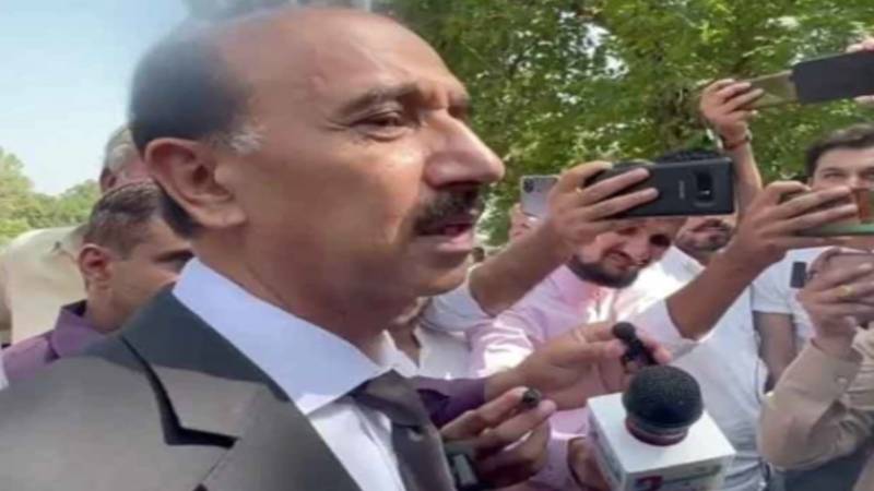 اسلام آباد: پی ٹی آئی رہنماؤں کے وارنٹ گرفتاری جاری
