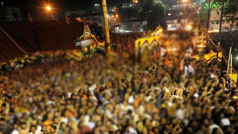 بھارتی ریاست آندھرا پردیش میں مندر کے باہر بھگدڑ: 6 افراد ہلاک، 40 زخمی