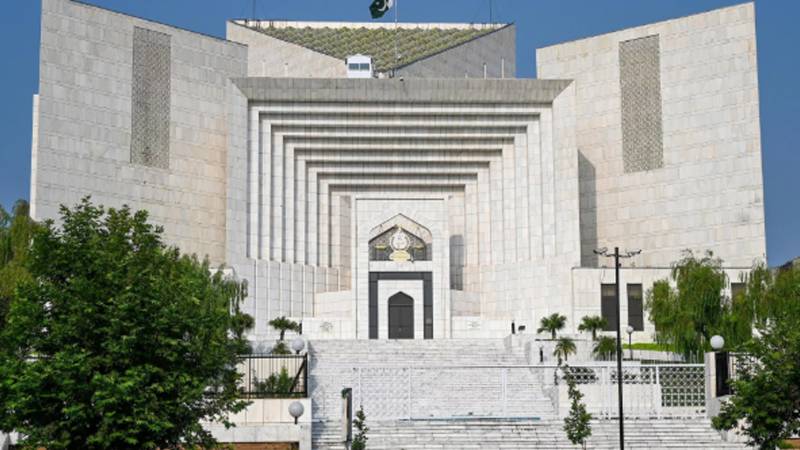 سپریم کورٹ میں فوجی عدالتوں میں سویلینز کا ٹرائل کیس کی سماعت شروع