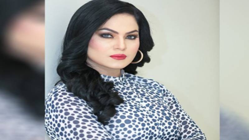 وینا ملک نے مفتی قوی پر تنقید کی