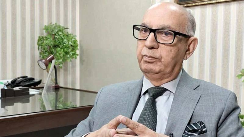 تحریک انصاف حکومت کے جواب سے مطمئن ہوئی تو مذاکرات جاری رہیں گے: عرفان صدیقی
