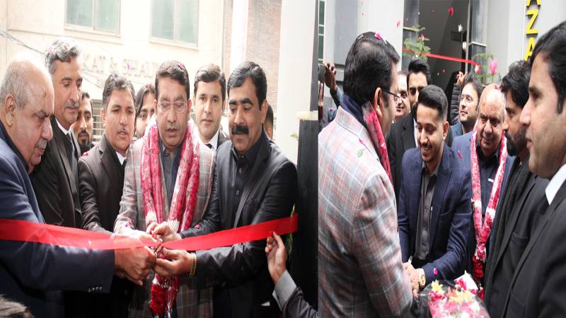  فین روڈ پرالرحمن لاء فرم کا افتتاح میاں محمد مشتاق نے فیتہ کاٹا رئیل سٹیٹ کاکاروبار عبادت سمجھ کر کیا میرا بیٹا بھی فرم کو عبادت سمجھ کر چلائے گا:چیئرمین الرحمن ڈویلپرز.